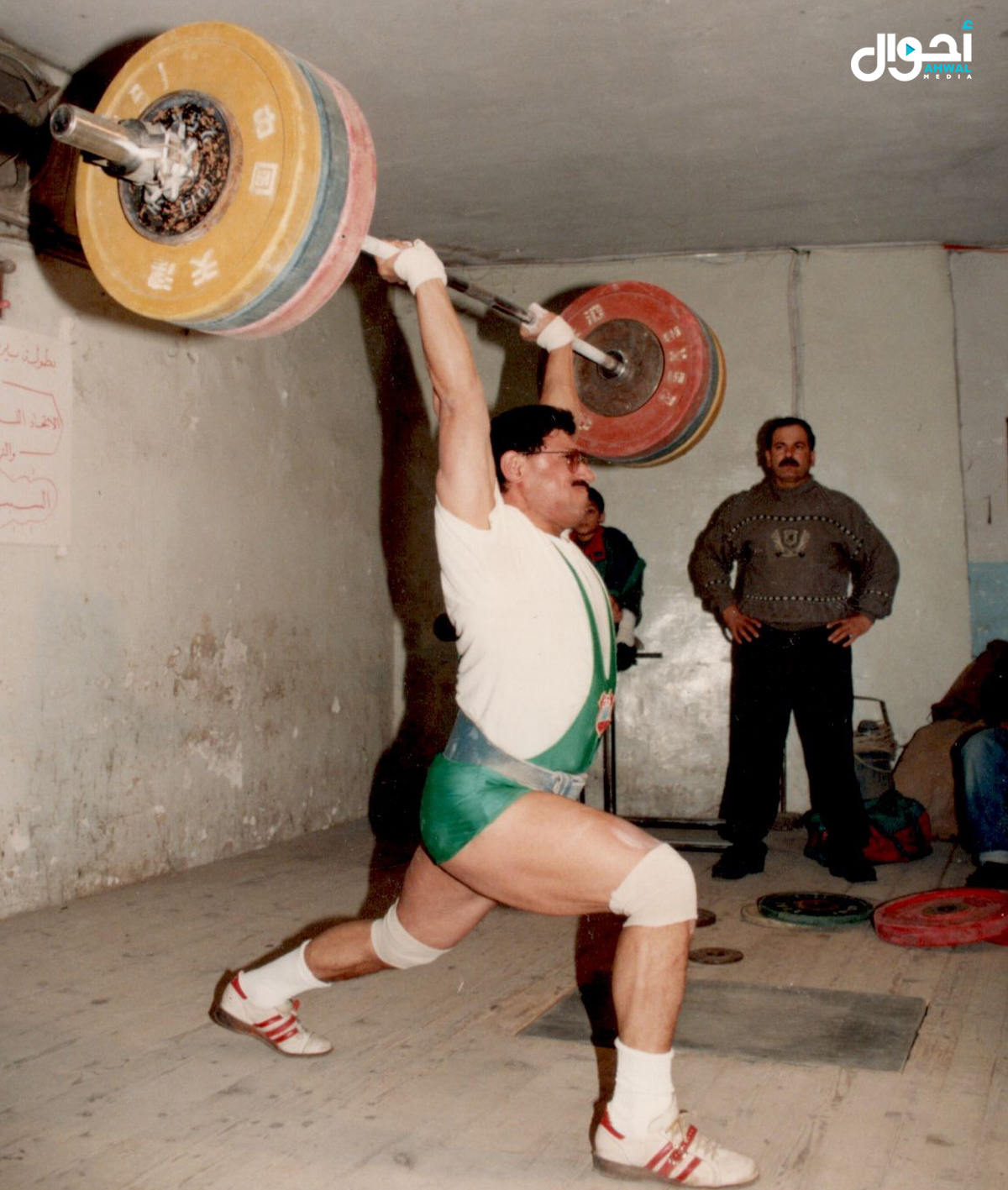 الرباع الأولمبي محمد خير طرابلسي أثناء حصة تدريبية في نادي الصحة والقوة