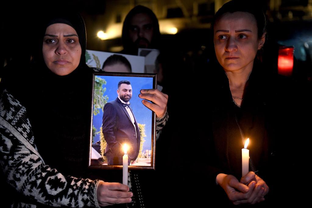 خلال إضاءة الشموع عن روح ضحايا انفجار بيروت في 21 شباط 2021 تصوير: عباس سلمان 