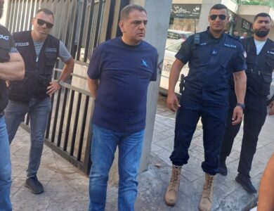 رئيس بلدية مدينة الشويفات نضال الجردي بجولة ميدانية في منطقة دوحة الشويفات (المصدر موقع البلدية على فيسبوك)